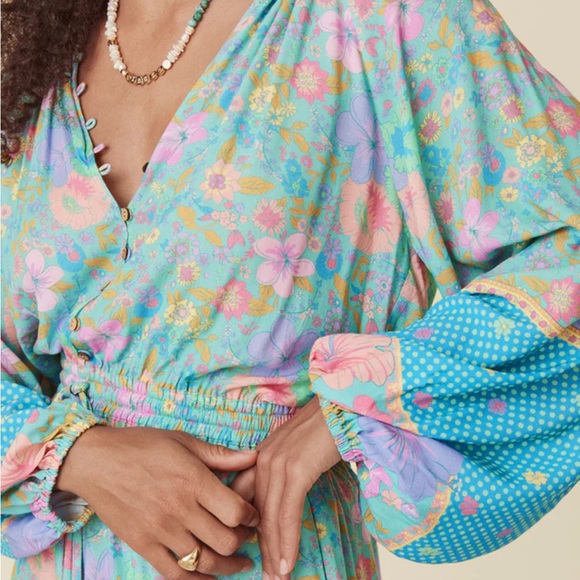 ✨🌙Spell Hibiscus Lane Romper NWT & original packaging!!! - Picture 3 of 5